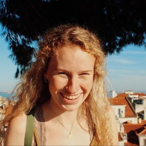 Meet your Posher, Caroline